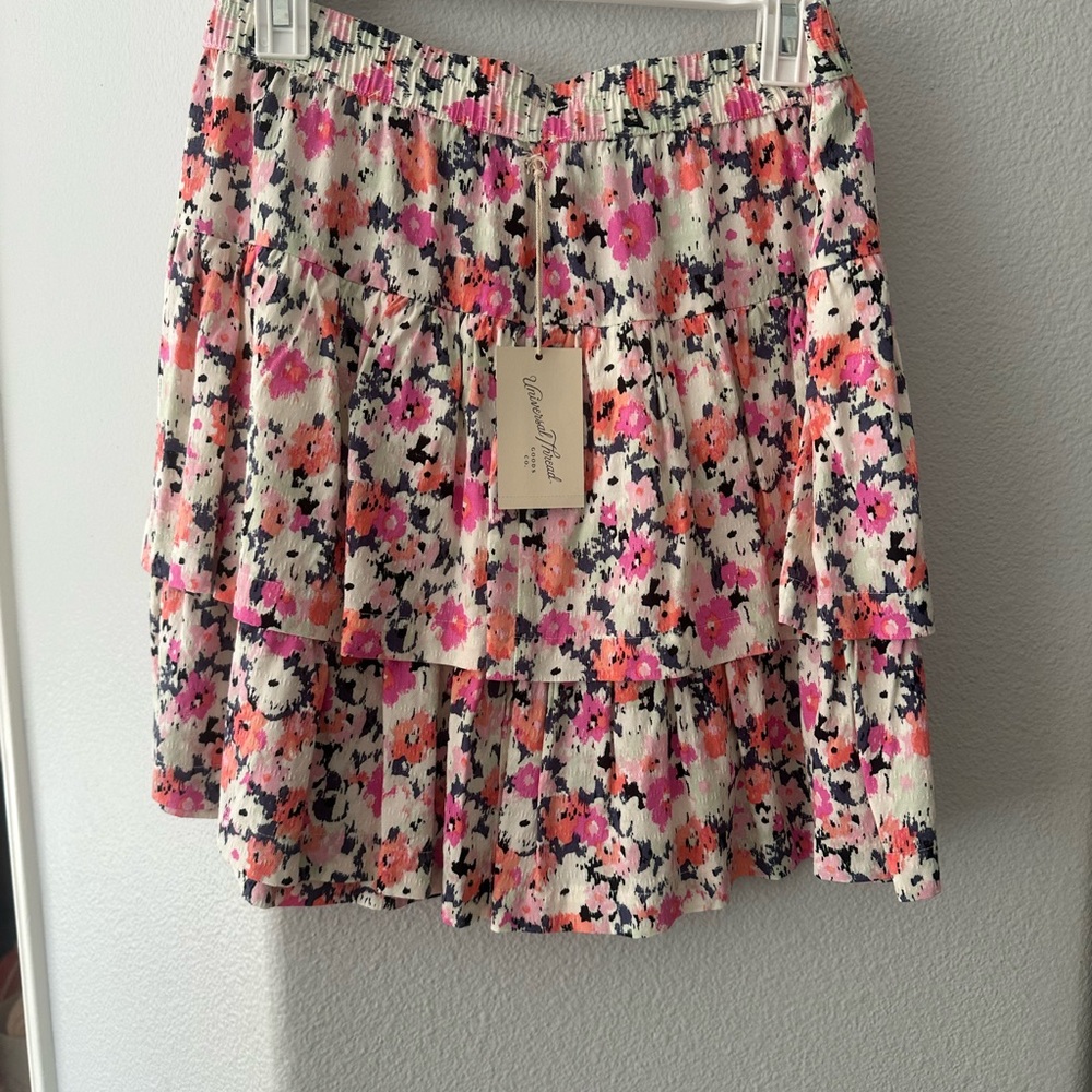 NWT Universal Threads floral mini skirt